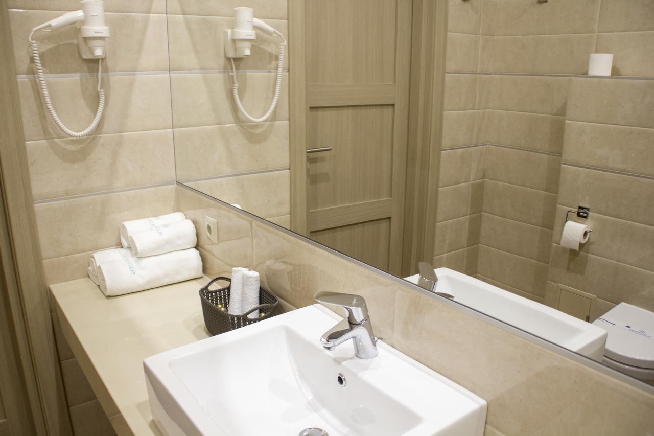Hotel Versailles Lutsk Luaran gambar